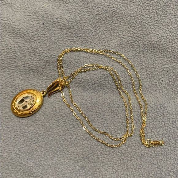 Vintage gold oval pendant, crystal 💎 center stone - Picture 14 of 16